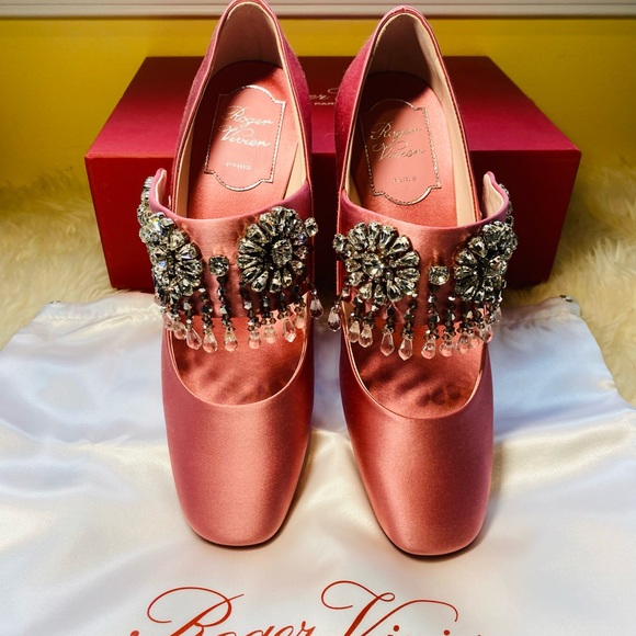 New authentic Roger Vivier Pumps - Picture 14 of 14